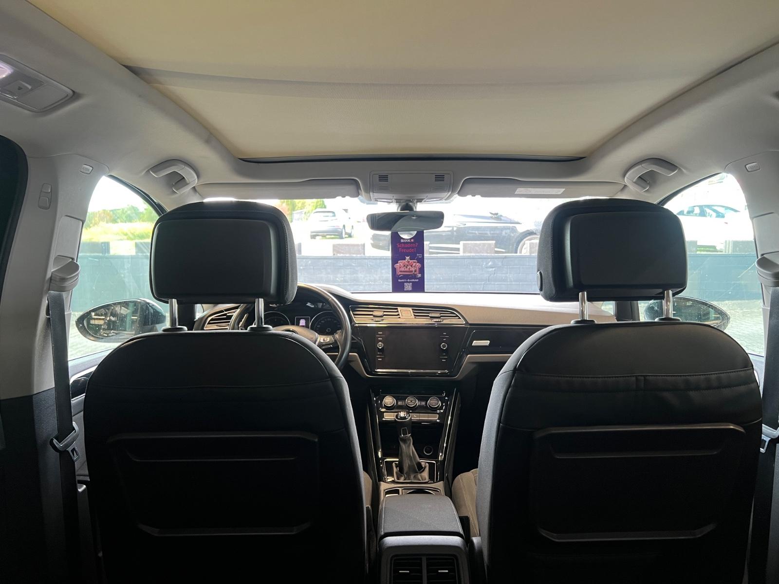 Volkswagen Touran Highline*ALCANTARA*PANO*AHK