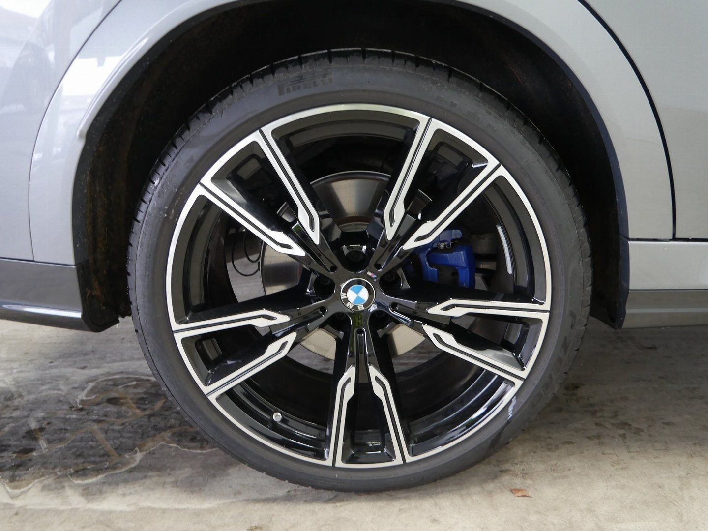 Fahrzeugabbildung BMW X6 xDrive40d |Standheizung |M Sportpaket Pro |H&