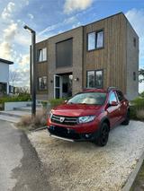 Dacia DACIA Sandero Stepway 2 PRESTIGE WENIG KIL... - Dacia Sandero von privat