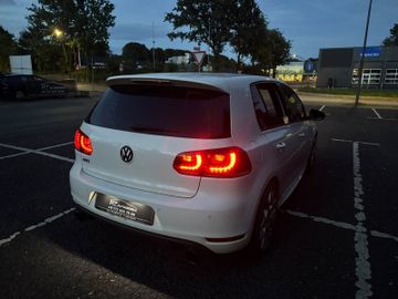 Volkswagen Golf - 7