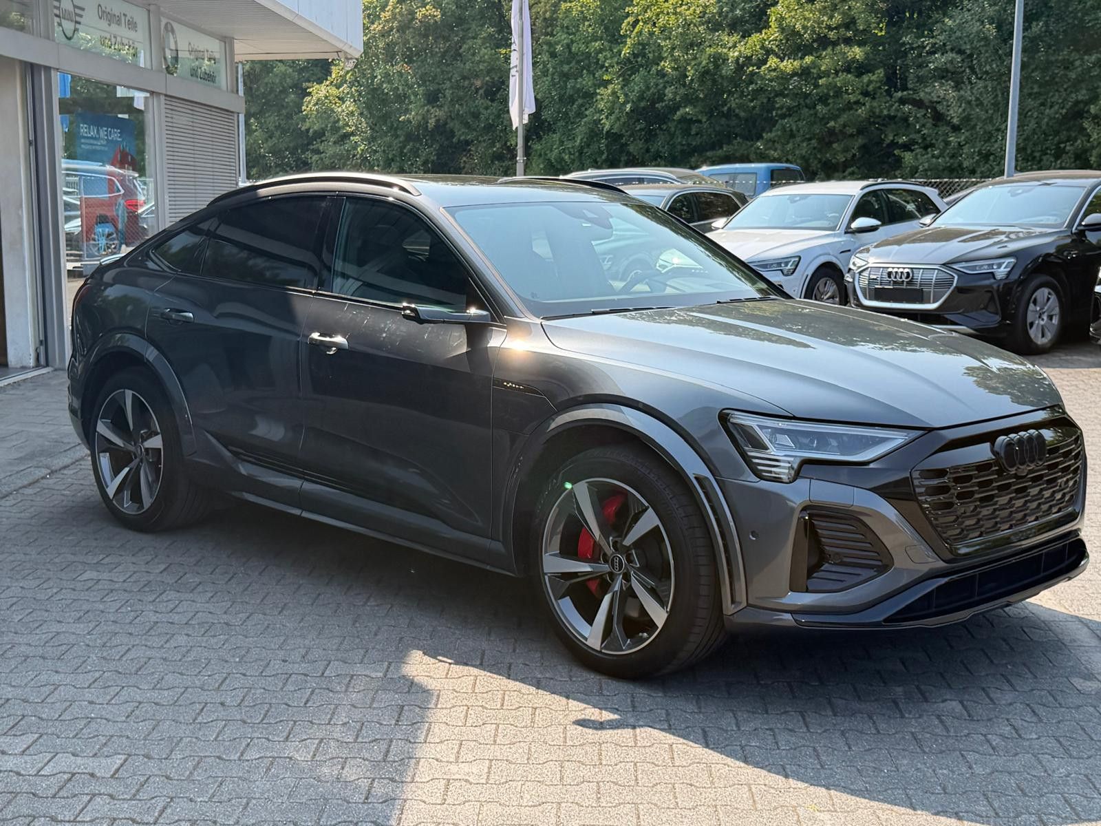Fahrzeugabbildung Audi SQ8 e-tron QATT SPORTBACK BLACK EDIT NAPPA+PANO+