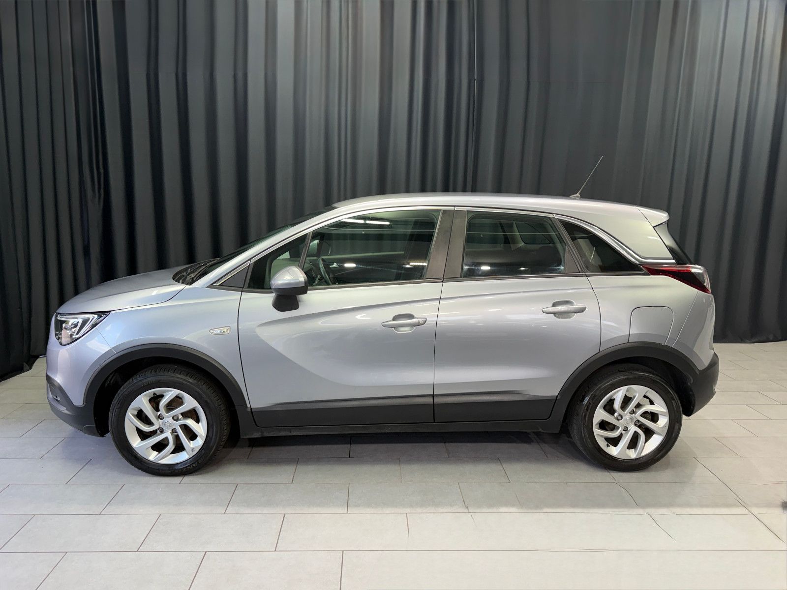 Fahrzeugabbildung Opel Crossland (X)1.2 DI Turbo Innovation|AUTOMATIK