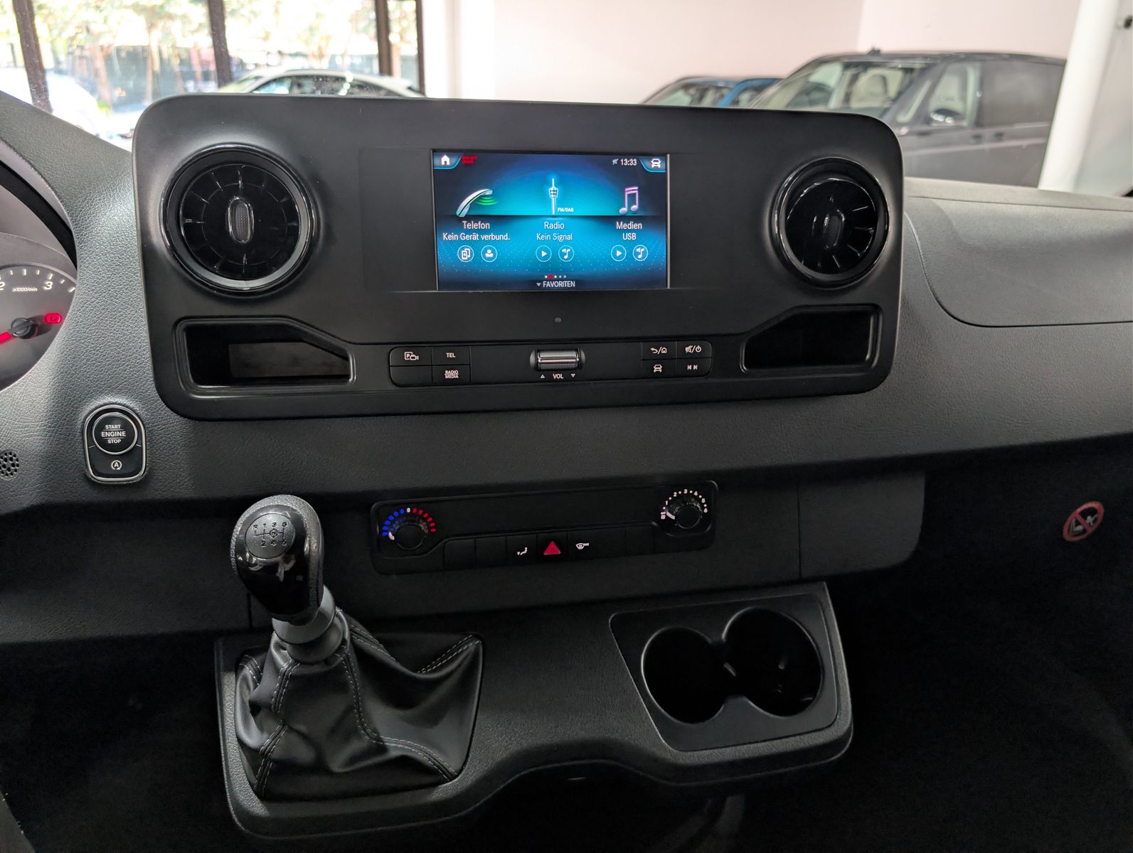 Fahrzeugabbildung Mercedes-Benz Sprinter III 311 2.0 CDI L2 MBUX KAM APP