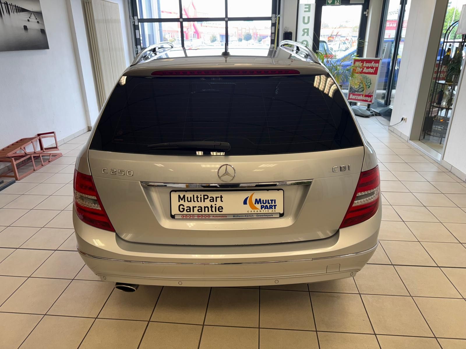 Fahrzeugabbildung Mercedes-Benz C 250 C -Klasse T-Modell/Navi/Klima/Tempomat