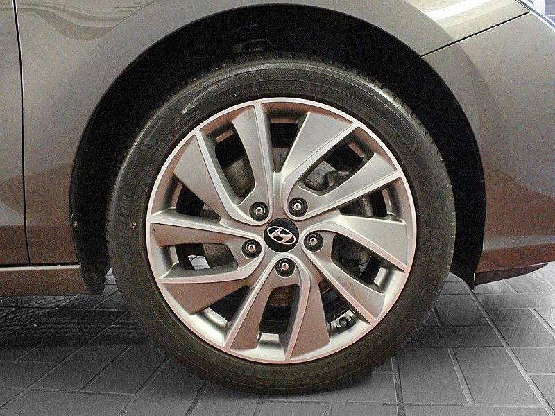 Fahrzeugabbildung Hyundai i30 1.4 I30 Sondermodell Yes!  AHK *