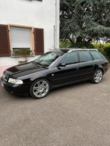 Audi ! AUDI A4 B5 TÜV 04/27 ! - Audi A4 aus 2000: Kombi