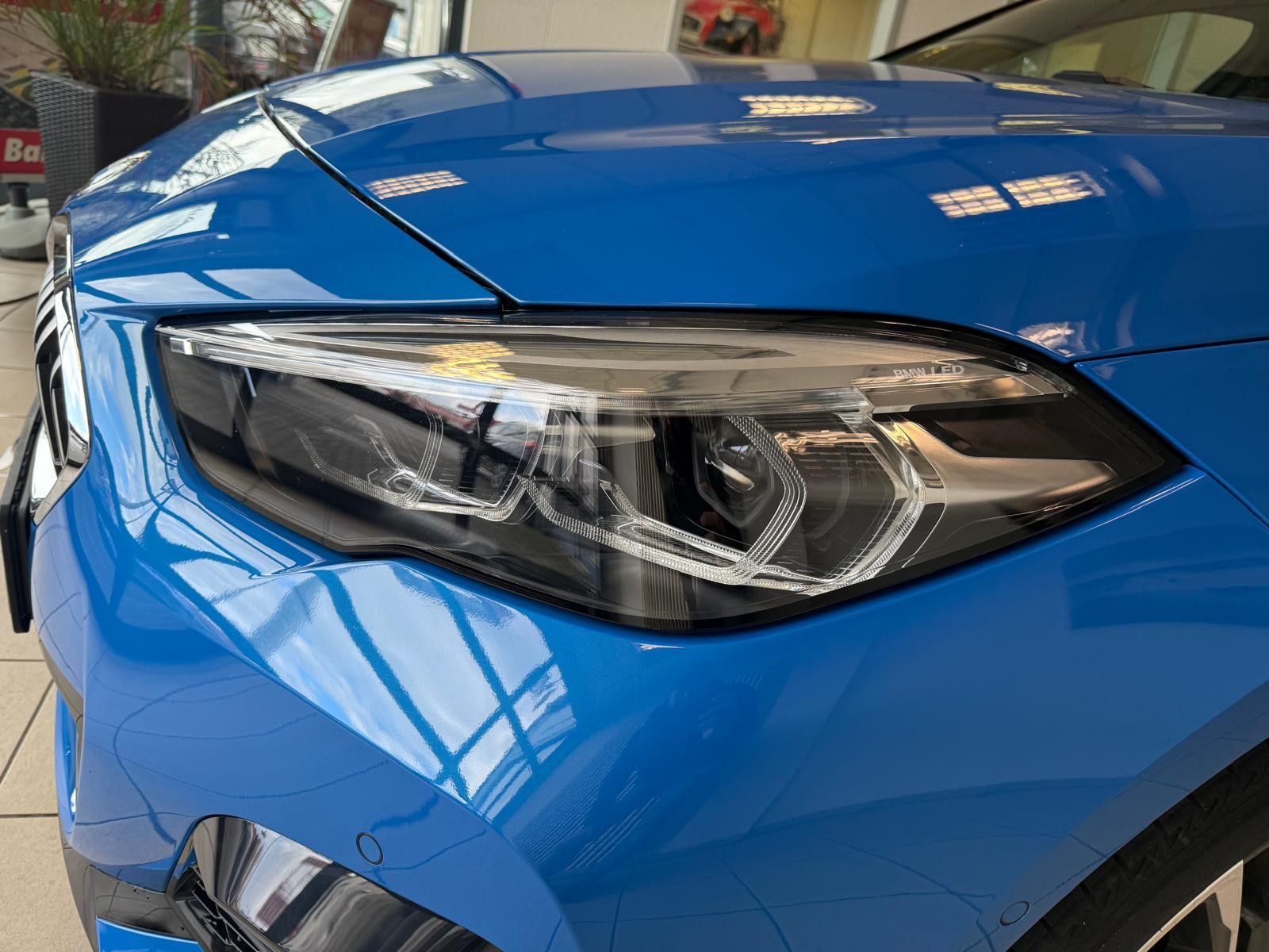 Fahrzeugabbildung BMW 220i Gran Coupe xDrive M Sport/1. Hand / KAMERA