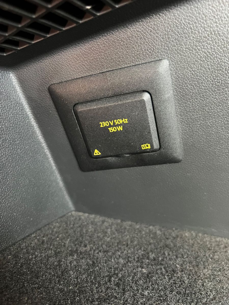 Fahrzeugabbildung Volkswagen Tiguan Highline 4Motion R line *HEAD-UP*MEMORY*