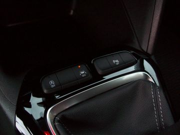 Bild 14 Opel Corsa F 1.2 Edition Klima PDC Tel SHZ LHZ