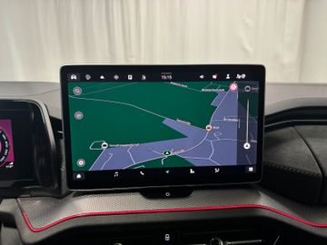 Skoda Kodiaq 2.0 TDI 4x4 Sportline Pano AHK 7-Sitze