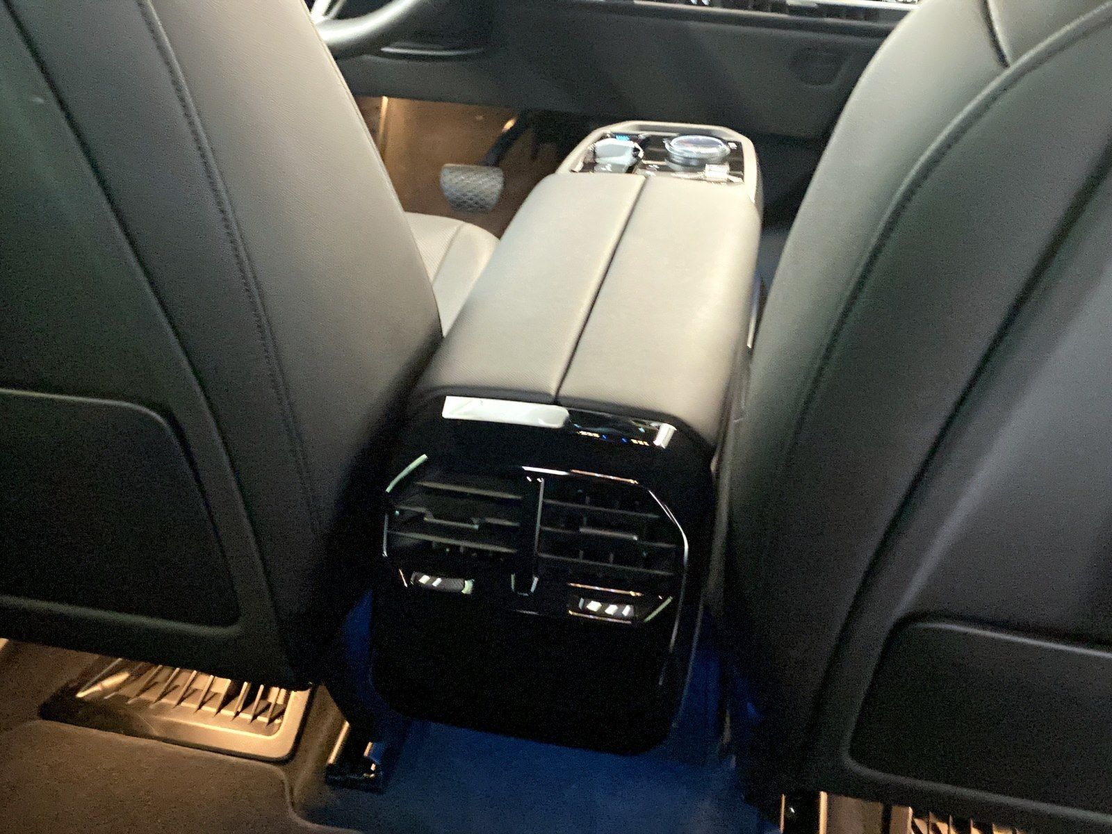 BMW iX - Bild 17