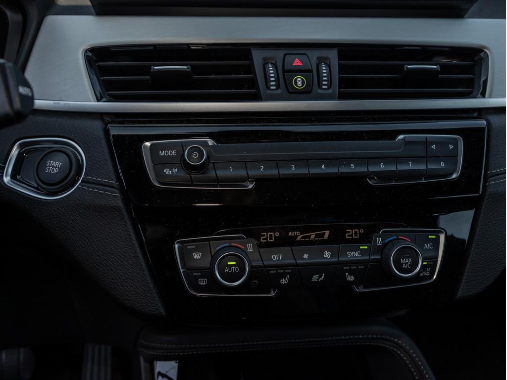 BMW X1 xDrive25e M-Sport FACEL. PANO AHK HUD LED SHZ, миниатюра 17