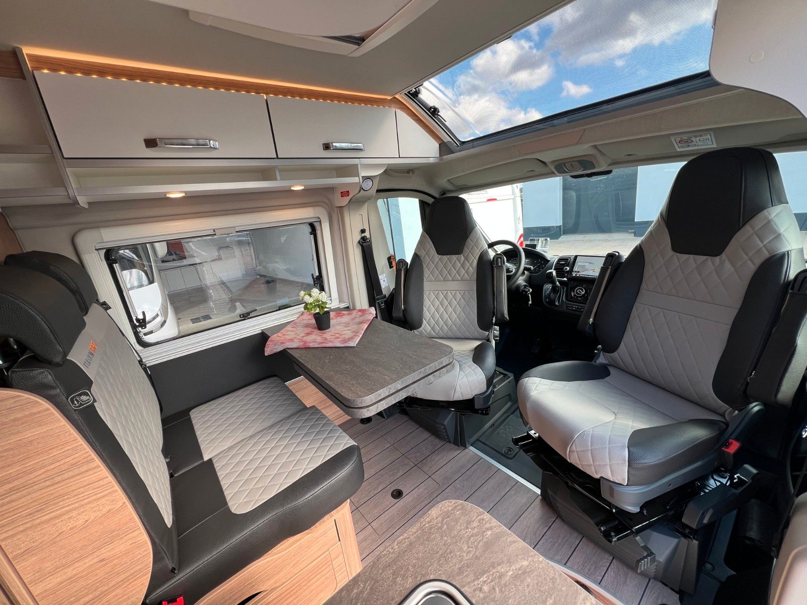 Fahrzeugabbildung Weinsberg CaraBus 630 ME Edition Fire