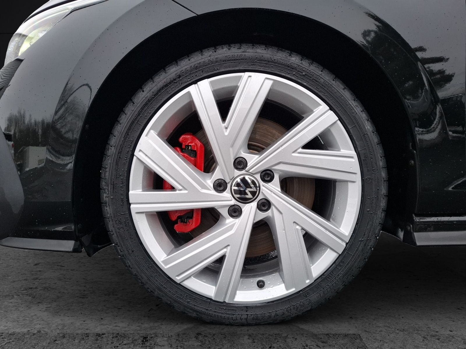 Fahrzeugabbildung Volkswagen Golf VIII GTI DSG LEDplus Navi AID HUD ACC RFK S