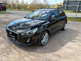 Hyundai i30 1.6 CRDi Trend 136PS | TÜV NEU... - Hyundai i30 Ps mit Diesel-Antrieb