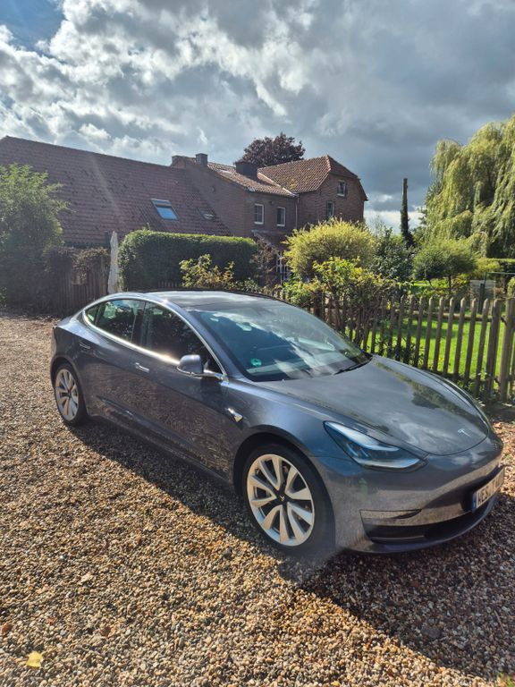 Image of Tesla Model 3