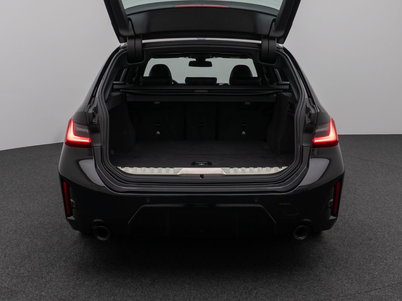 Fahrzeugabbildung BMW 330e M Sport Kamera DAB H/K Stop&Go LED 19Zoll