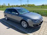 Seat Exeo ST 2.0 TDI 105kW, TÜV neu bis 04/28 - silberne Seat Exeo