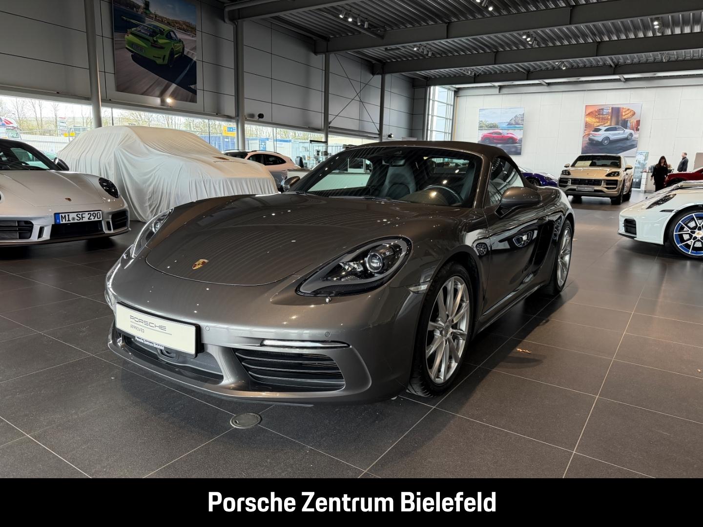 Porsche Boxster 718 Rückfahrkamera Abstandstempomat PDLS