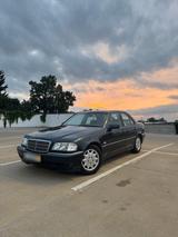 Mercedes-Benz Mercedes C Klasse 220 Diesel w202 kein w20... - Mercedes-Benz C-Class mit Diesel-Antrieb: W202