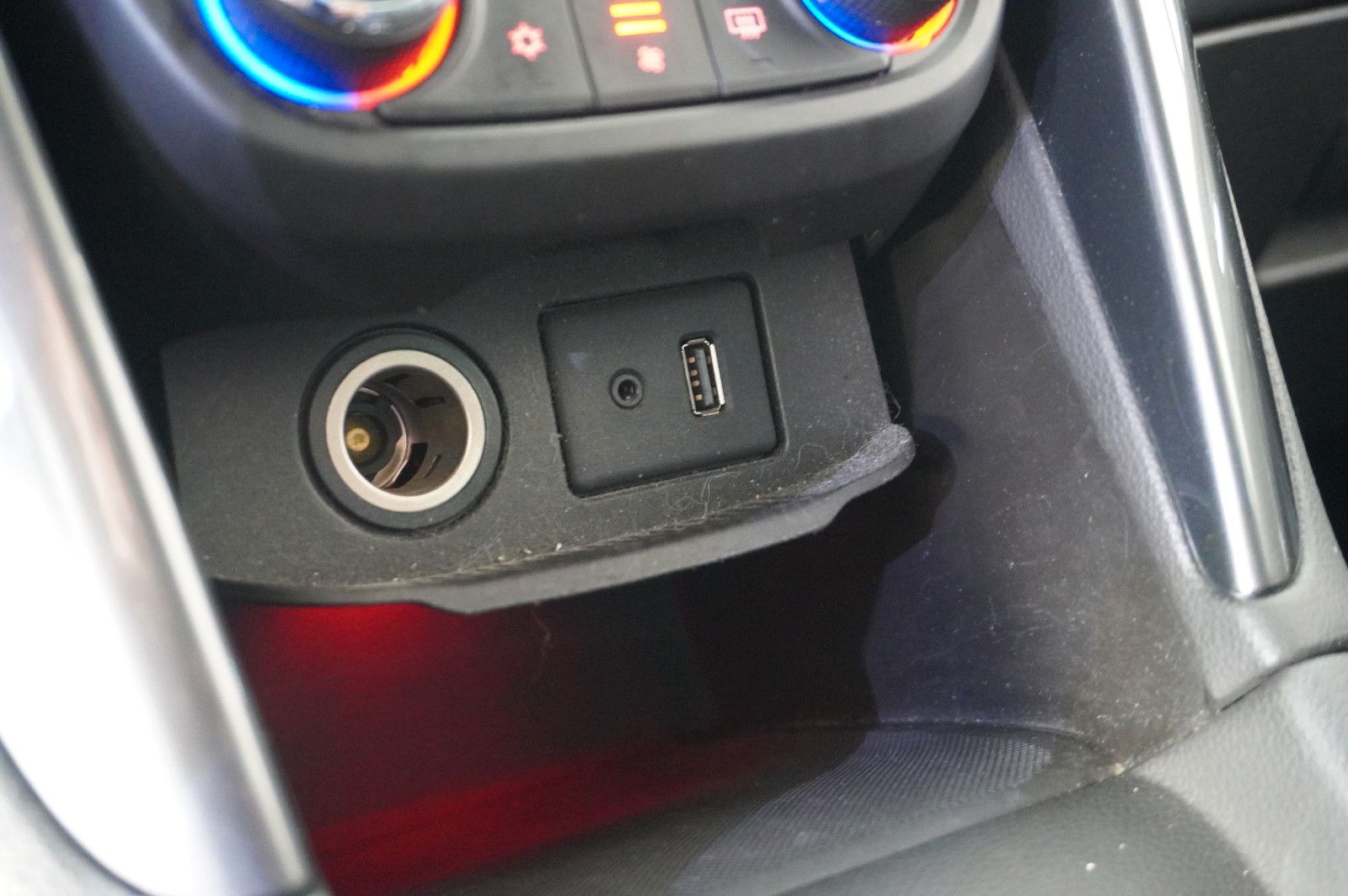 Fahrzeugabbildung Opel Zafira C Tourer 1.6 INNOVATION NAVI/BI-XENON/AHK