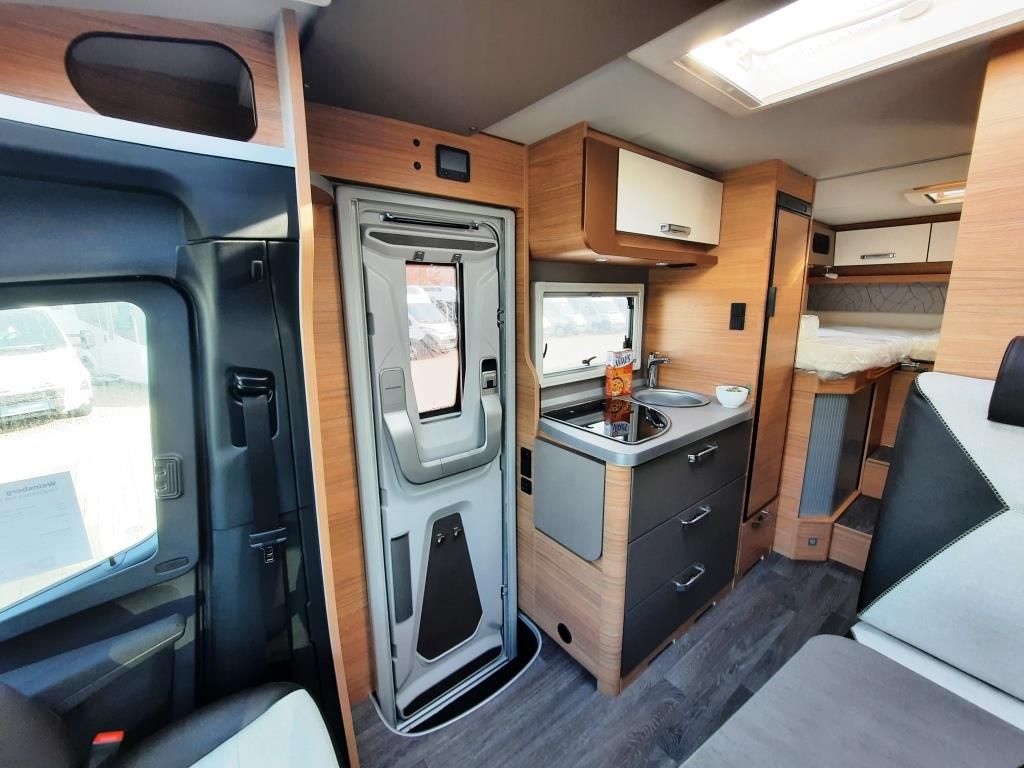 Fahrzeugabbildung Weinsberg CaraCompact 640 MEG EDITION [PEPPER] Verfüg./Spa