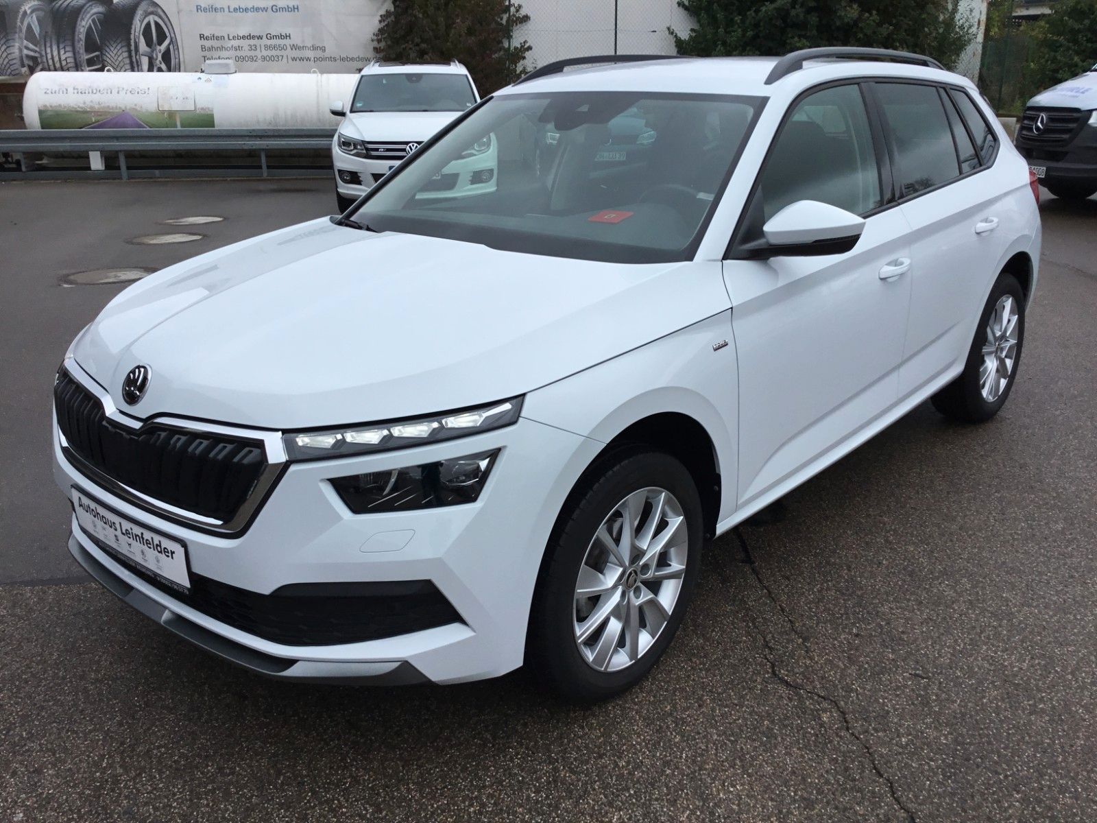 Fahrzeugabbildung SKODA Kamiq 1.5l TSI DSG TOUR+LED+17"+Navi