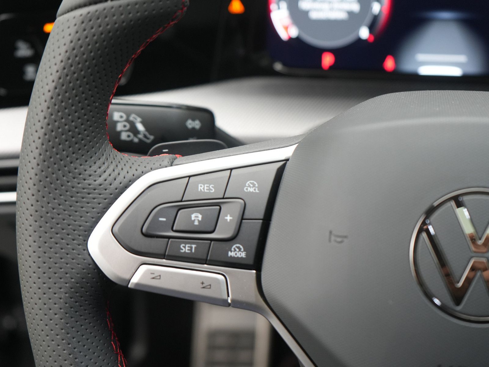 Volkswagen Golf VIII GTI Clubsport FAHRSCHULE PANO MATRIX foto 8
