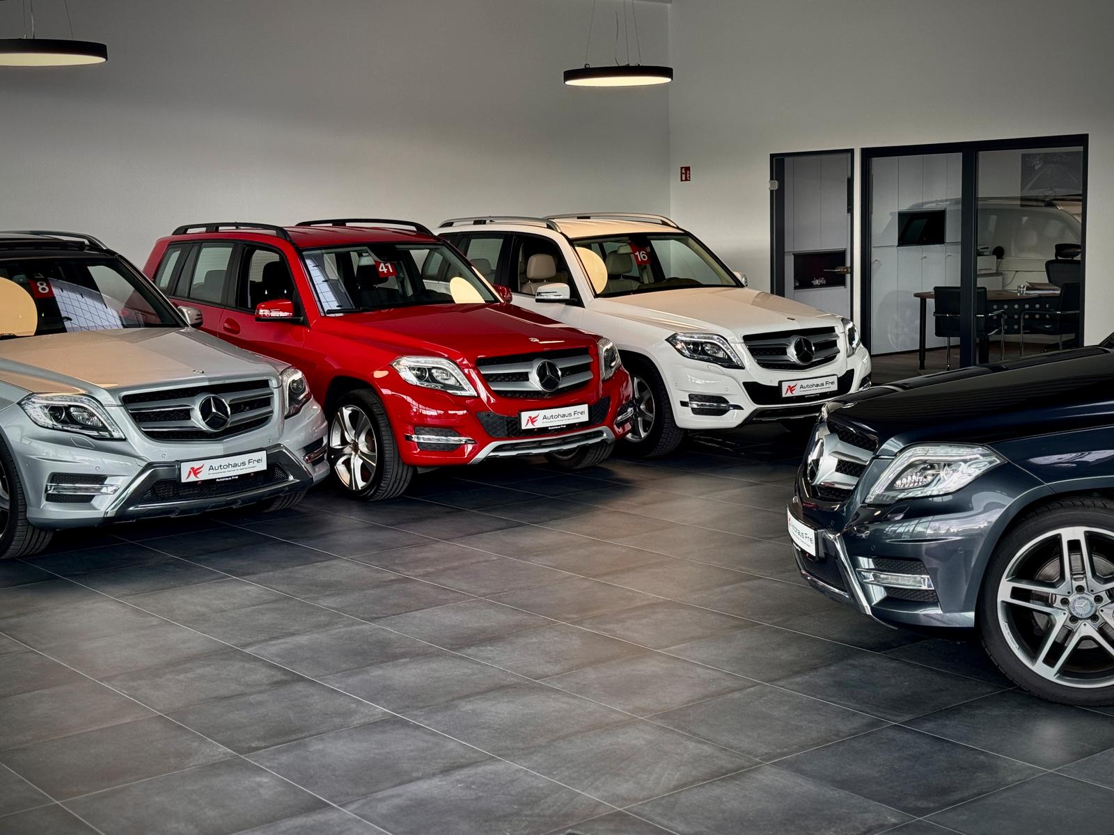 showroom-image-bottom
