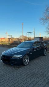 BMW F11 525d n57 | 204 ps Imperial Blau - BMW 525 mit Diesel-Antrieb: 525i