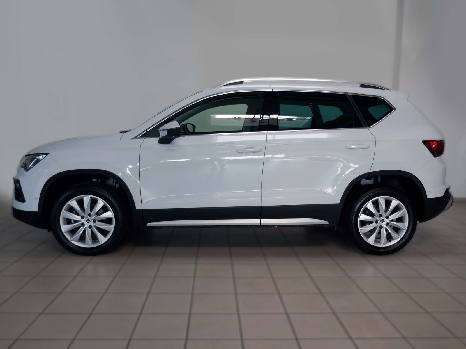 Fahrzeugabbildung SEAT Ateca X-Perience 1.5 TSI | LED AHK RFK ACC
