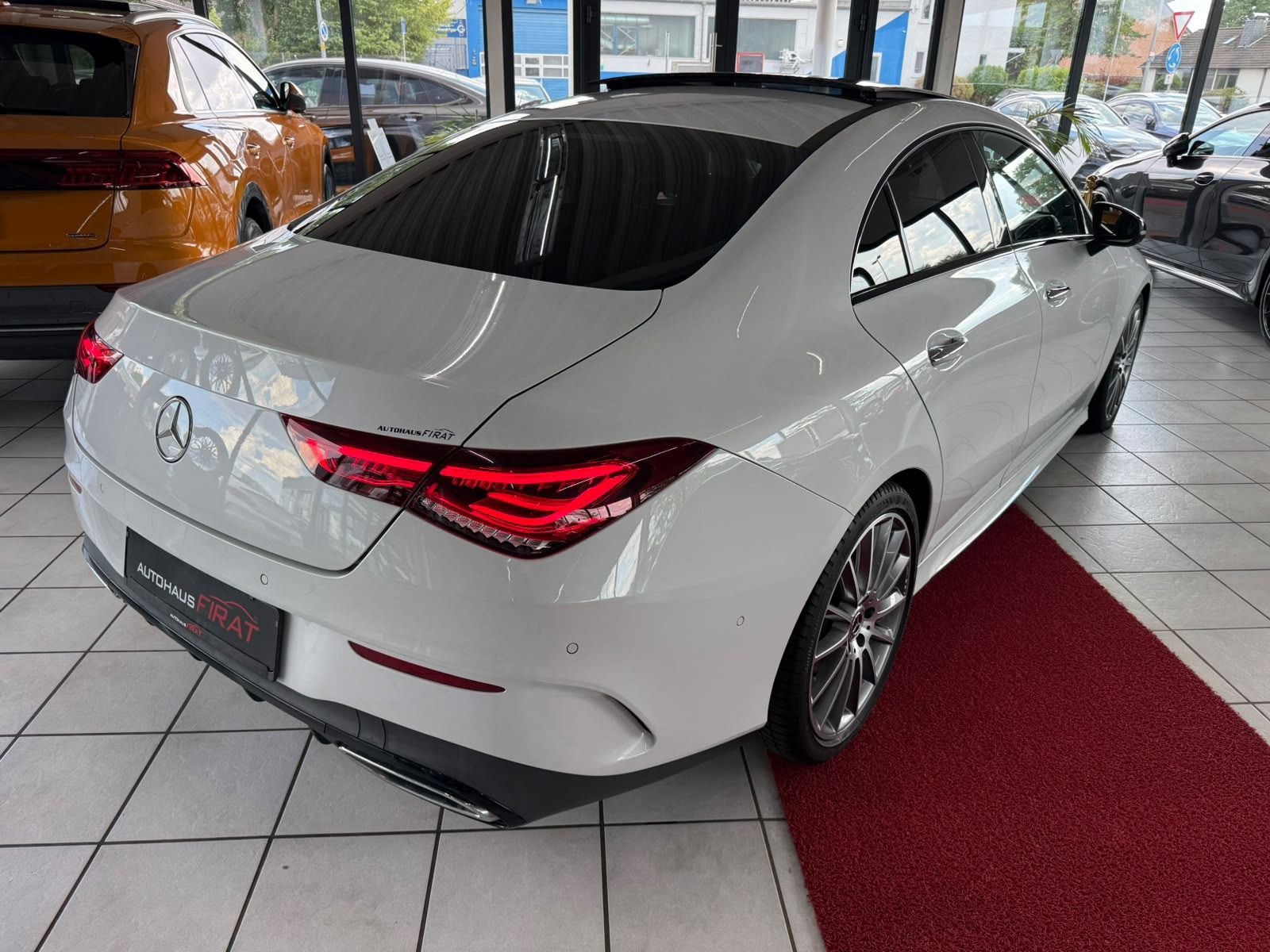 Mercedes-Benz CLA 200 Amg Line PanoramaSD Kamera LED Navi Teil foto 4