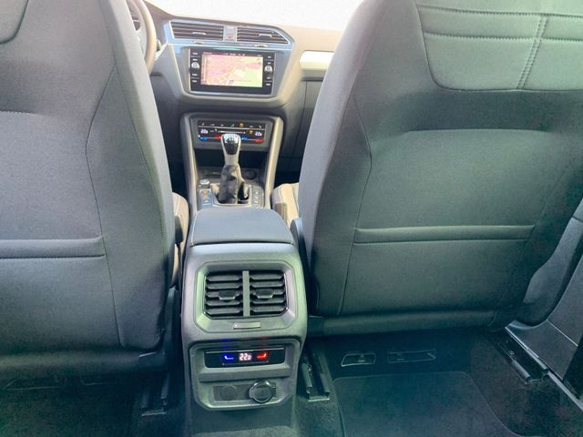 Tiguan 1.5 TSI MOVE IQ.LIGHT+NAV+KAMERA+STANDHZG