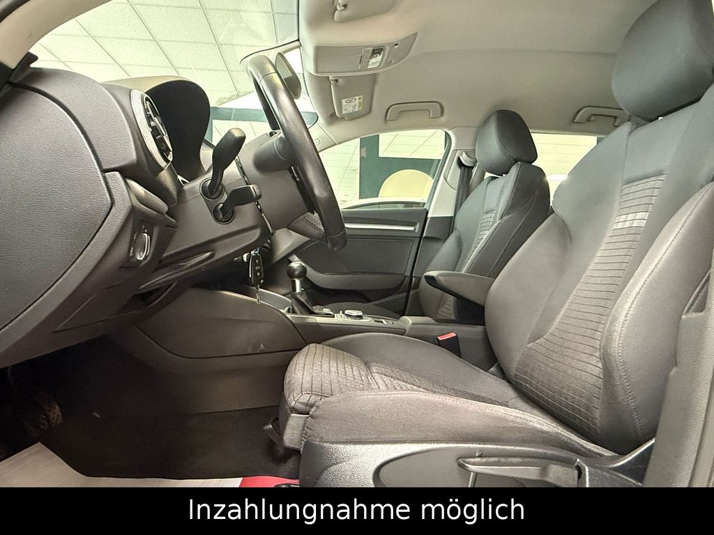 AUDI A3 ambition ultra Sline 2.HAND/NAVI/LED/KLIMA/SH AUDI A3 ambition ultra Sline 2.HAND/NAVI/LED/KLIMA/SH