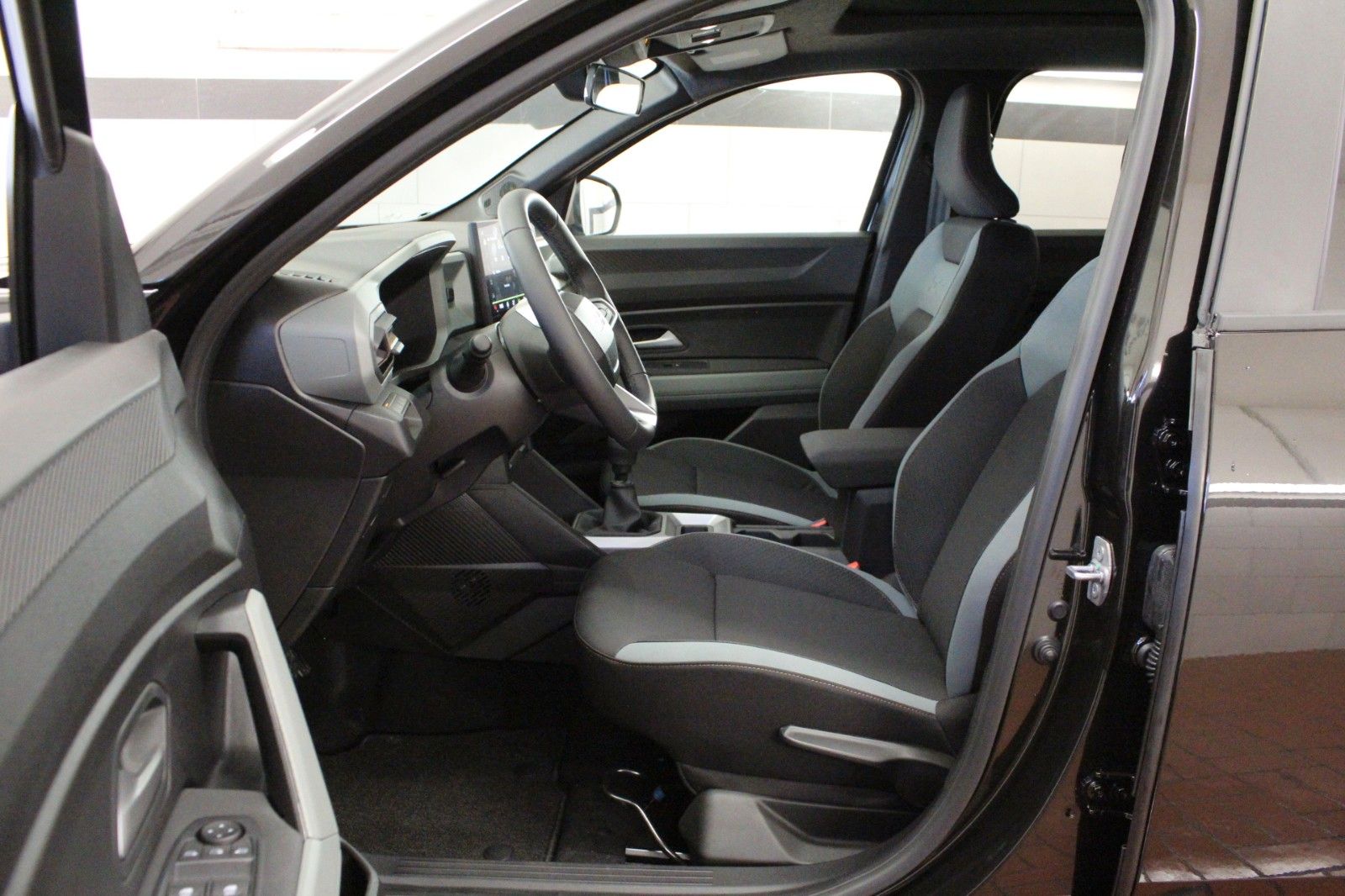 Fahrzeugabbildung Dacia Bigster mild hybrid-G 140 Extreme *Winter-Paket*