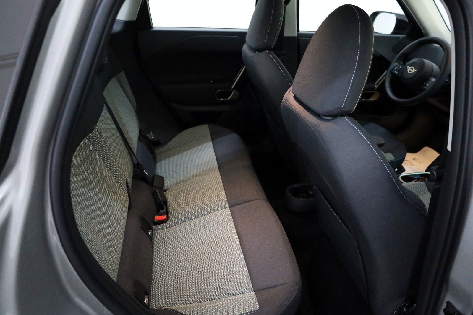 Fahrzeugabbildung MINI Aceman SE Essential Trim,LED,CarPlay,LED, 160kW!