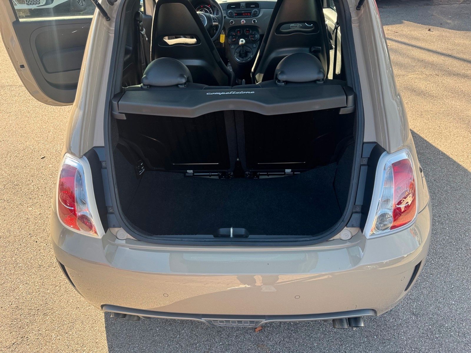 Fahrzeugabbildung Abarth 595 1.4 Competizione Radio Klimaaut.