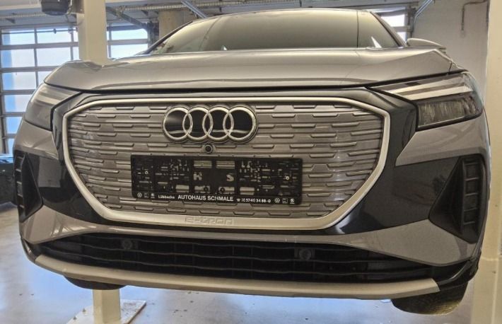 Fahrzeugabbildung Audi Q4 50 e-tron quattro Sportback HEAD-UP KAMERA 19