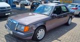 Mercedes-Benz 230 E-Automatik-Schiebedach-1.Hd-H Kennzeichen - Mercedes-Benz 230 in Duisburg