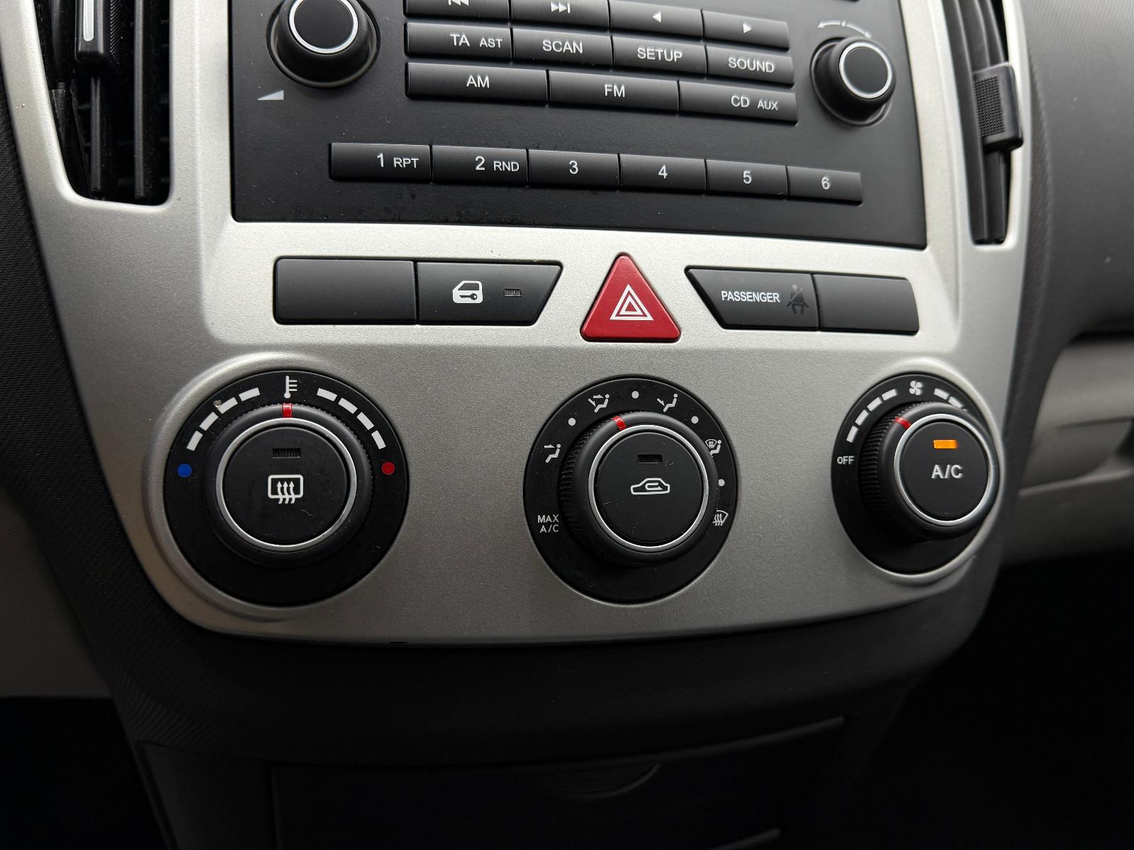 Kia cee'd Sportswagon EX 1.4 / Klimaanlage