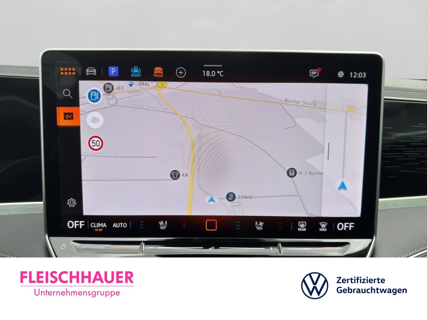 Volkswagen Passat Variant 1.5 TSI eHybrid Business AHK Head foto 15