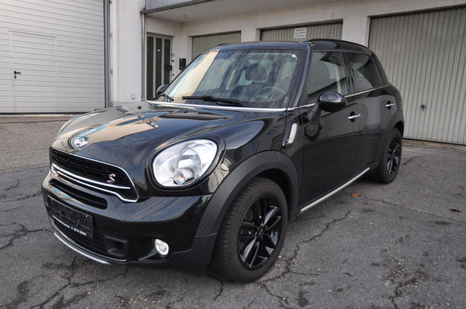 MINI Countryman Cooper S Autom.**Leder-Navi-PDC**