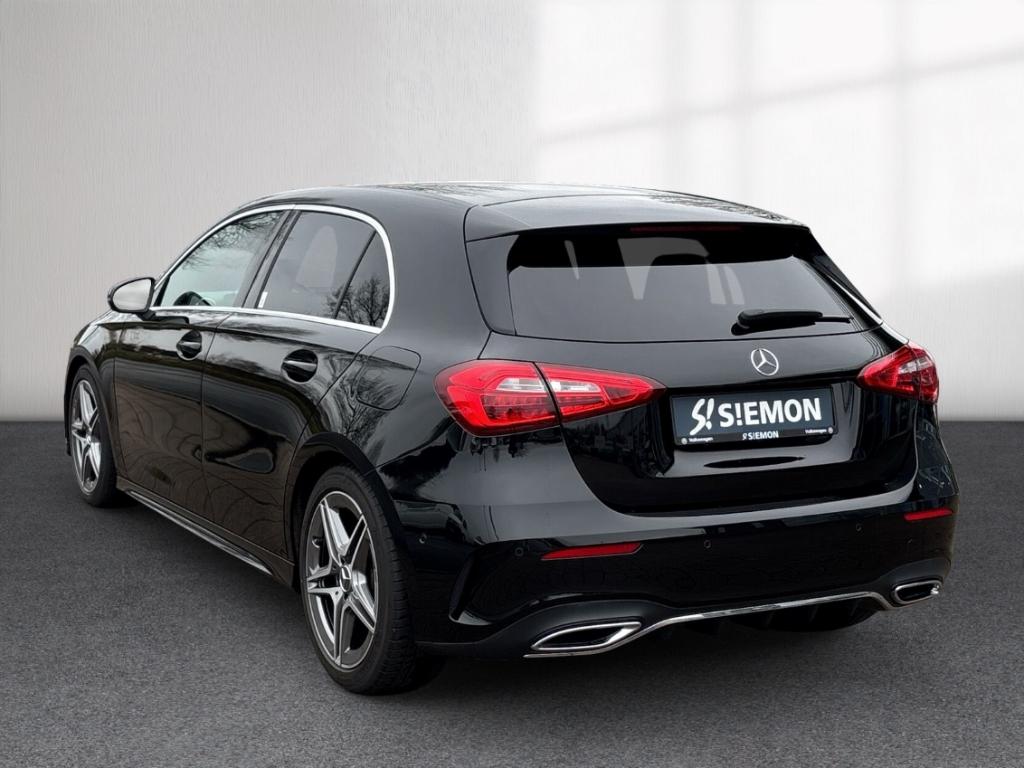 Mercedes-Benz A 200 AMG Line Navi Temp Widescreen SHZ PDC