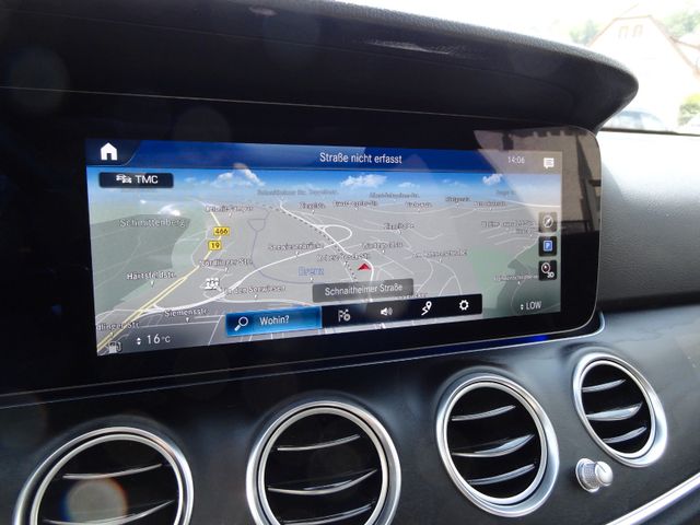 Fahrzeugabbildung Mercedes-Benz E 300 de/AMG/Pano/Widesreen/AHK/Leder/