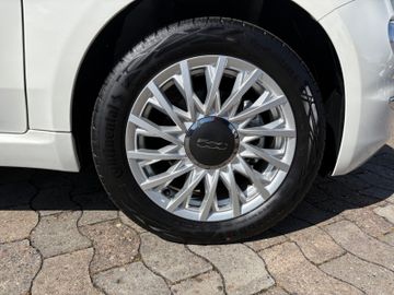 Fahrzeugabbildung Fiat 500C 1.0 Hybrid DOLCEVITA C Navi Temp TZ uvm.