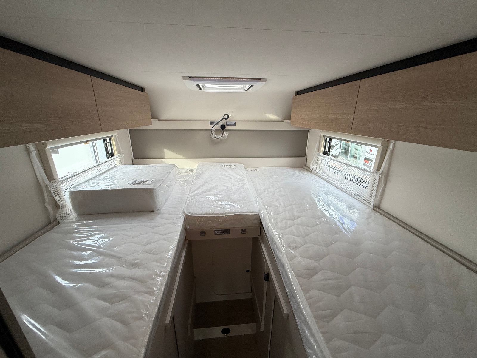 Fahrzeugabbildung LMC Tracer 670 V