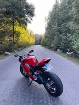 Ducati Panigale V4S - Offers