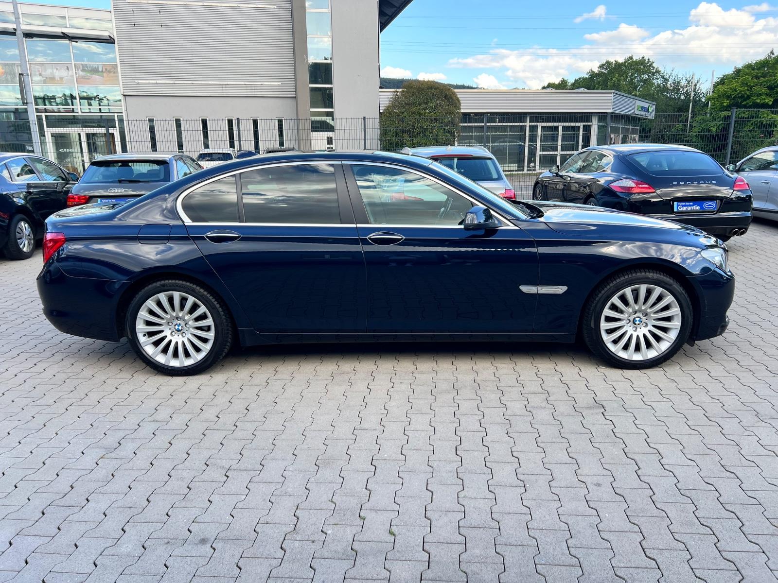 BMW  740I - 326 CV - BVA - HAYON ÉLECTRIQUE