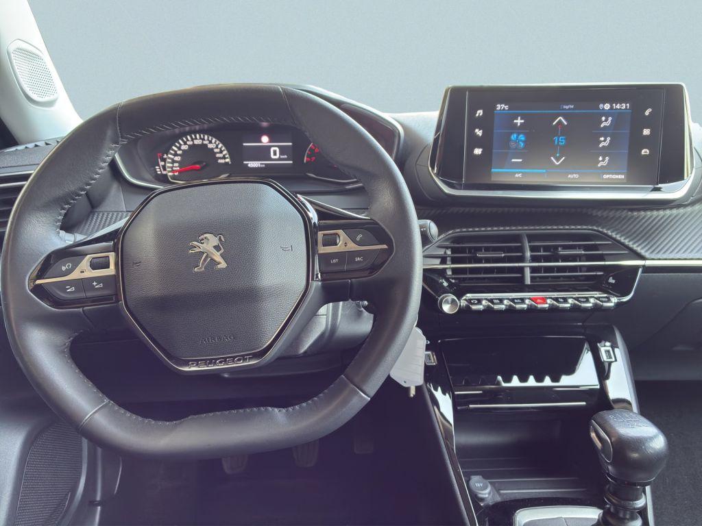 Peugeot 2008 PureTech 130 Allure