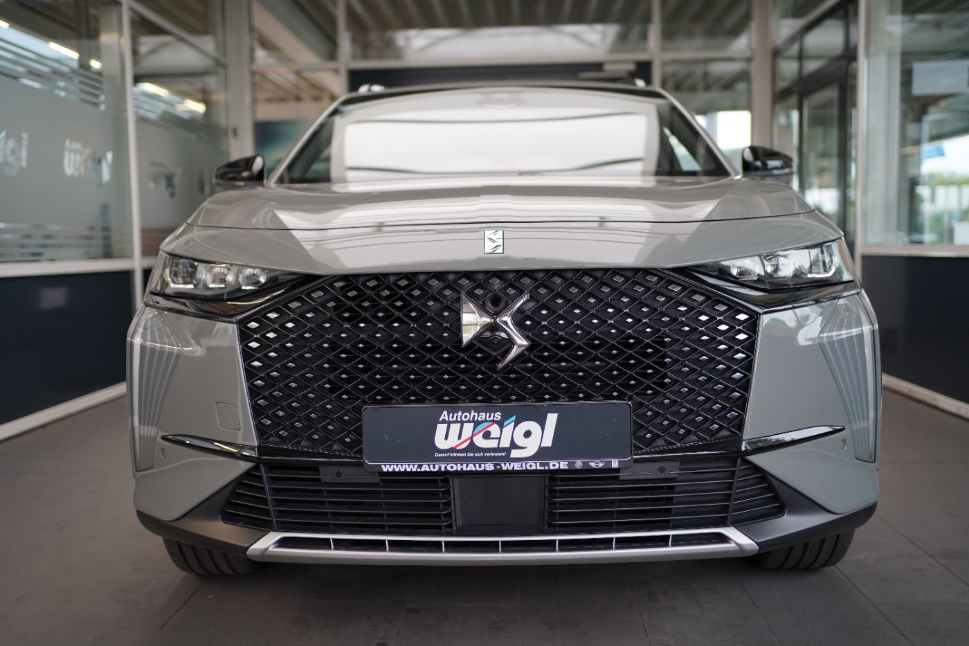 Fahrzeugabbildung DS Automobiles DS7 BlueHDi 130 EAT8 Opera Anhängerkupplung Foca